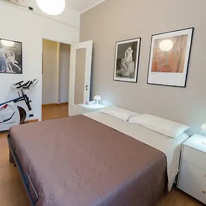 Апартаменты Roomy Central, Милан